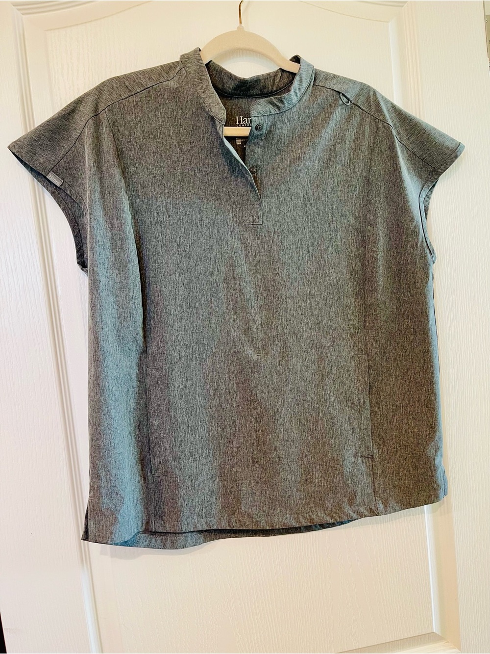 NWOT Hanes Scrub Set in Heather Grey Tunic-style/Mandarin Collar Top